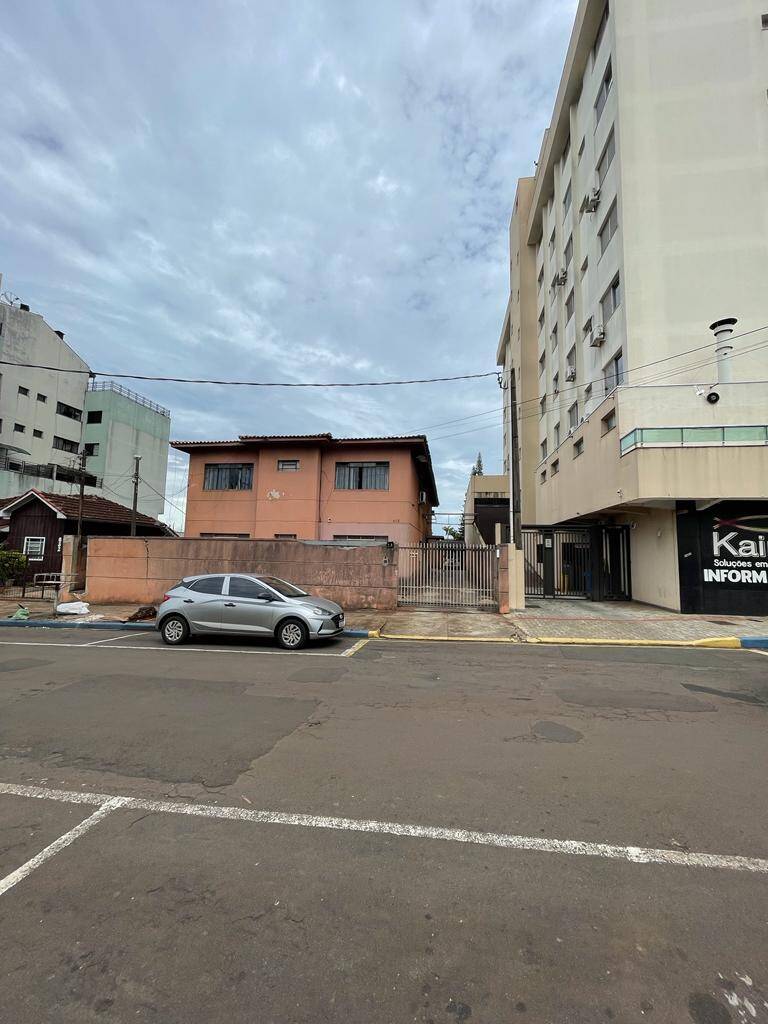 Apartamento à venda com 3 quartos, 115m² - Foto 2