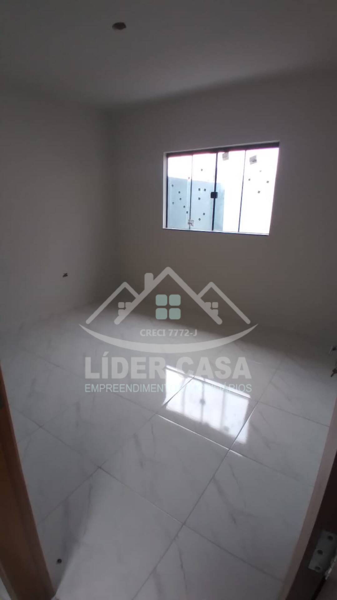 Casa à venda com 3 quartos, 59m² - Foto 12