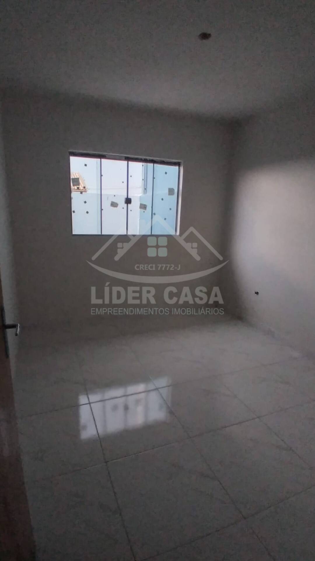 Casa à venda com 2 quartos, 52m² - Foto 10