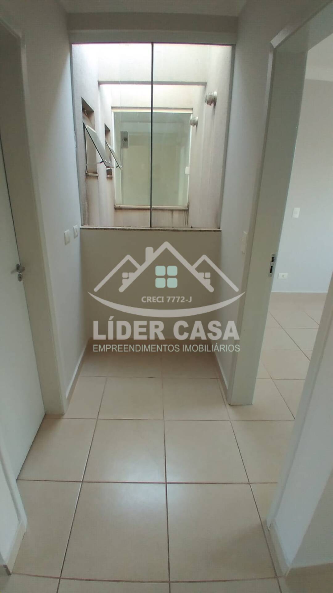 Apartamento à venda com 2 quartos, 65m² - Foto 19